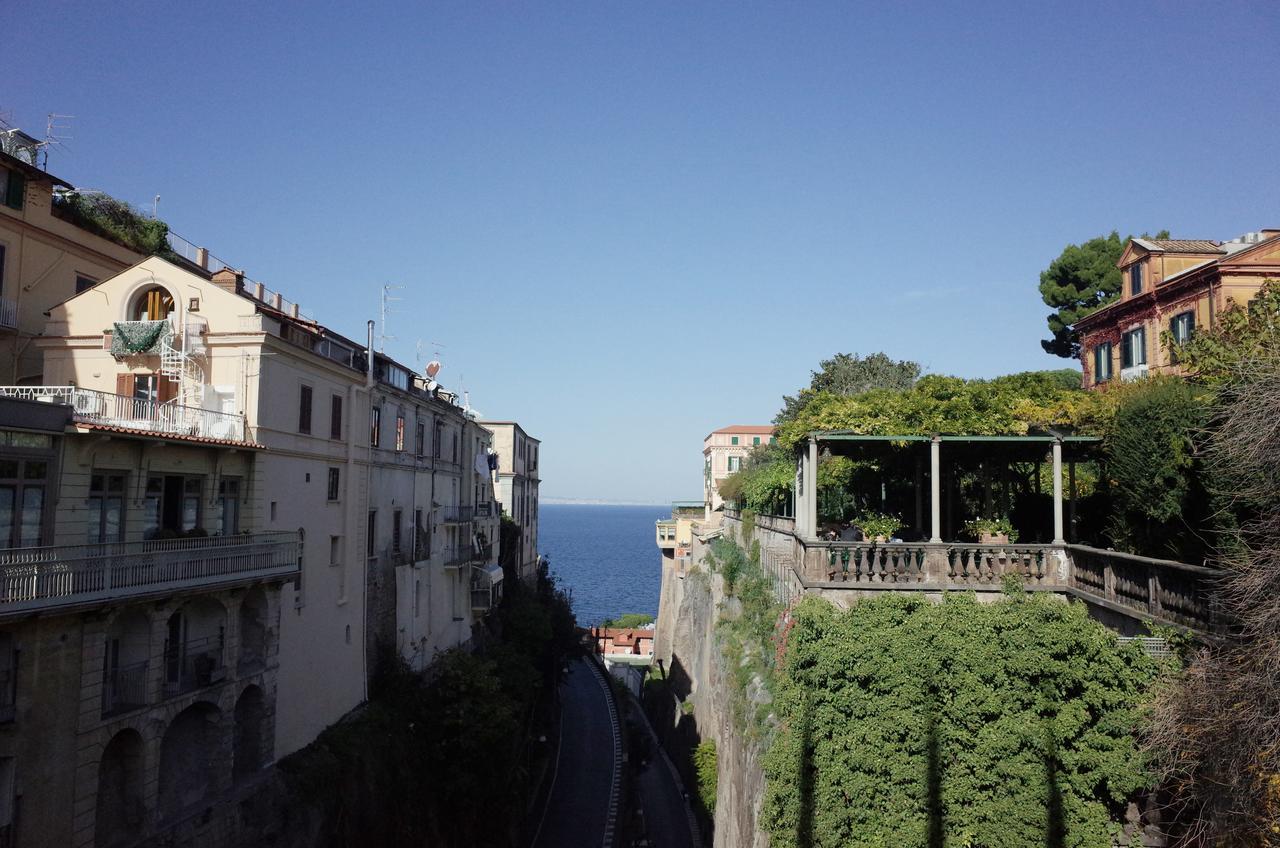 I Colori Di Sorrento Bed & Breakfast Exterior photo